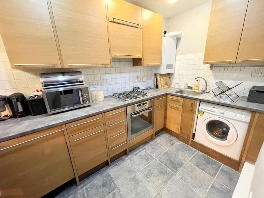 *New* Beautiful 2 Bedroom House In Central Location London Exterior foto